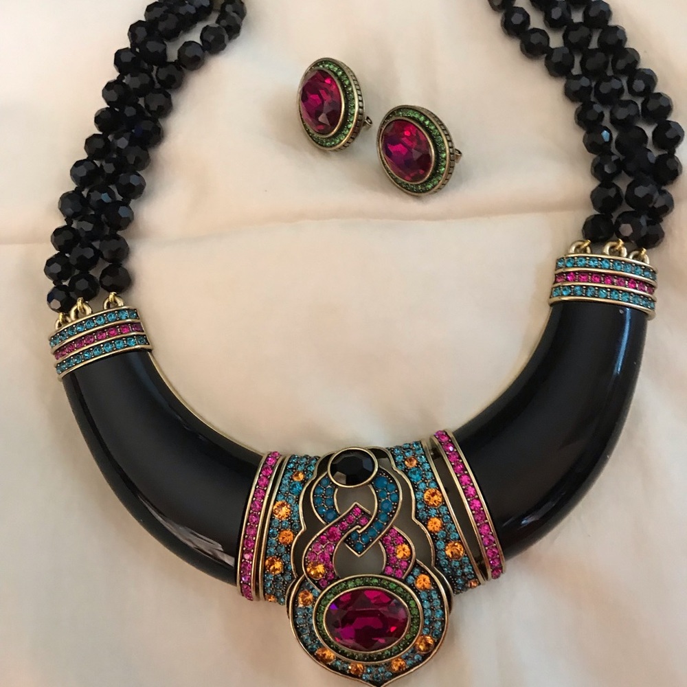 Heidi Daus Designs Necklace w/Earrings